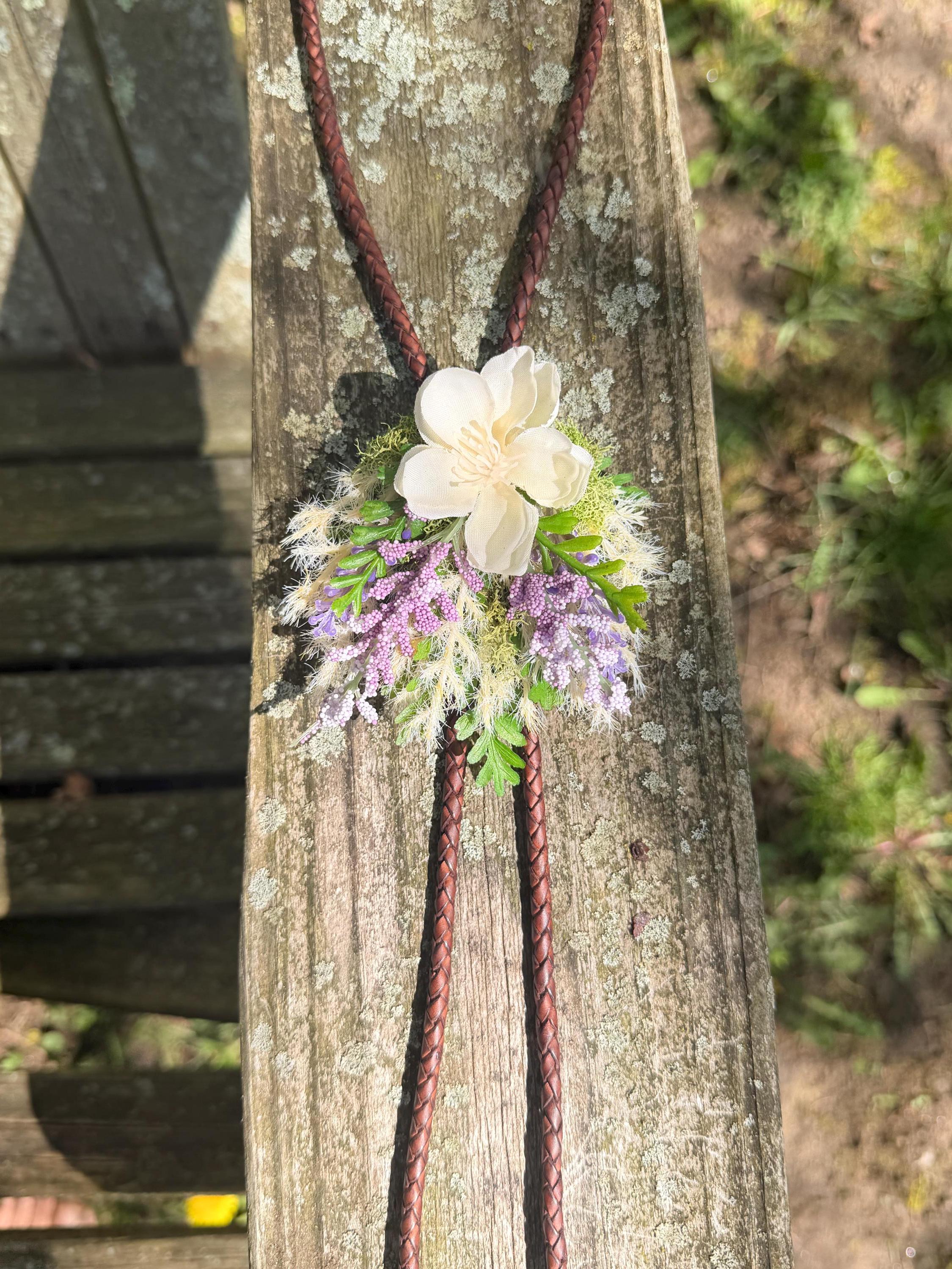 The Prairie Blossom bolo | faux floral bolo | Country jewelry | Bluegrass | Simple life