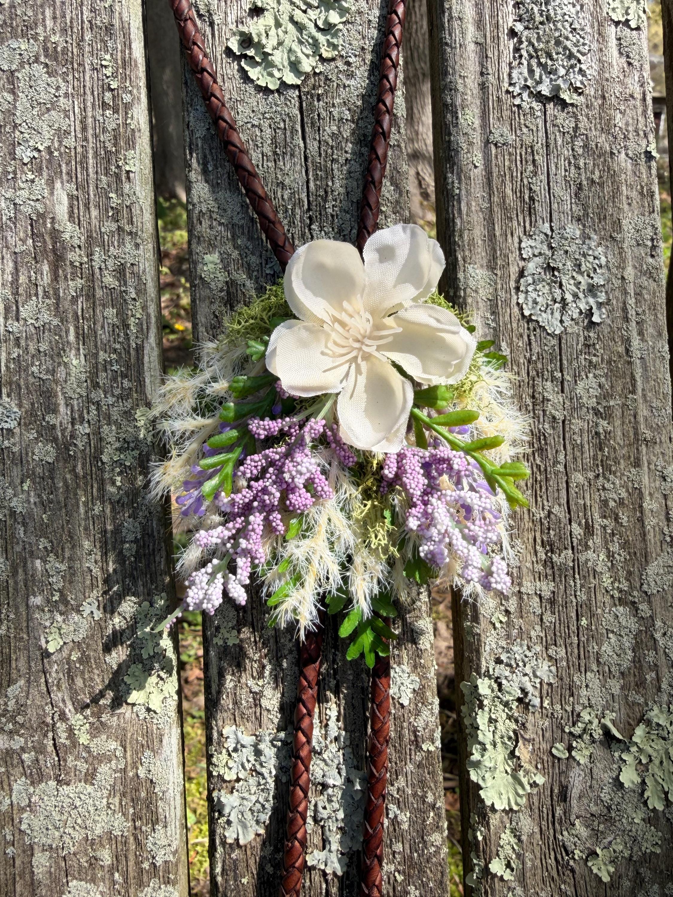 The Prairie Blossom bolo | faux floral bolo | Country jewelry | Bluegrass | Simple life